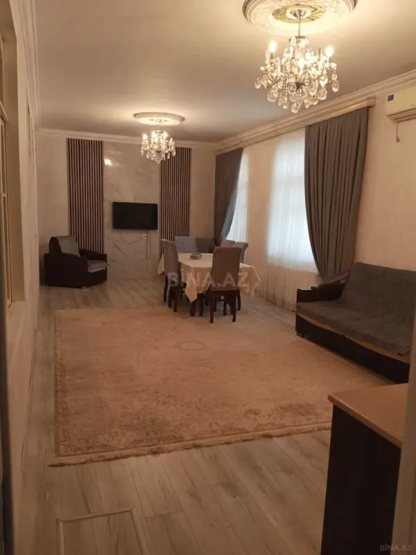 Satılır 4 otaqlı həyət evi 130 m²