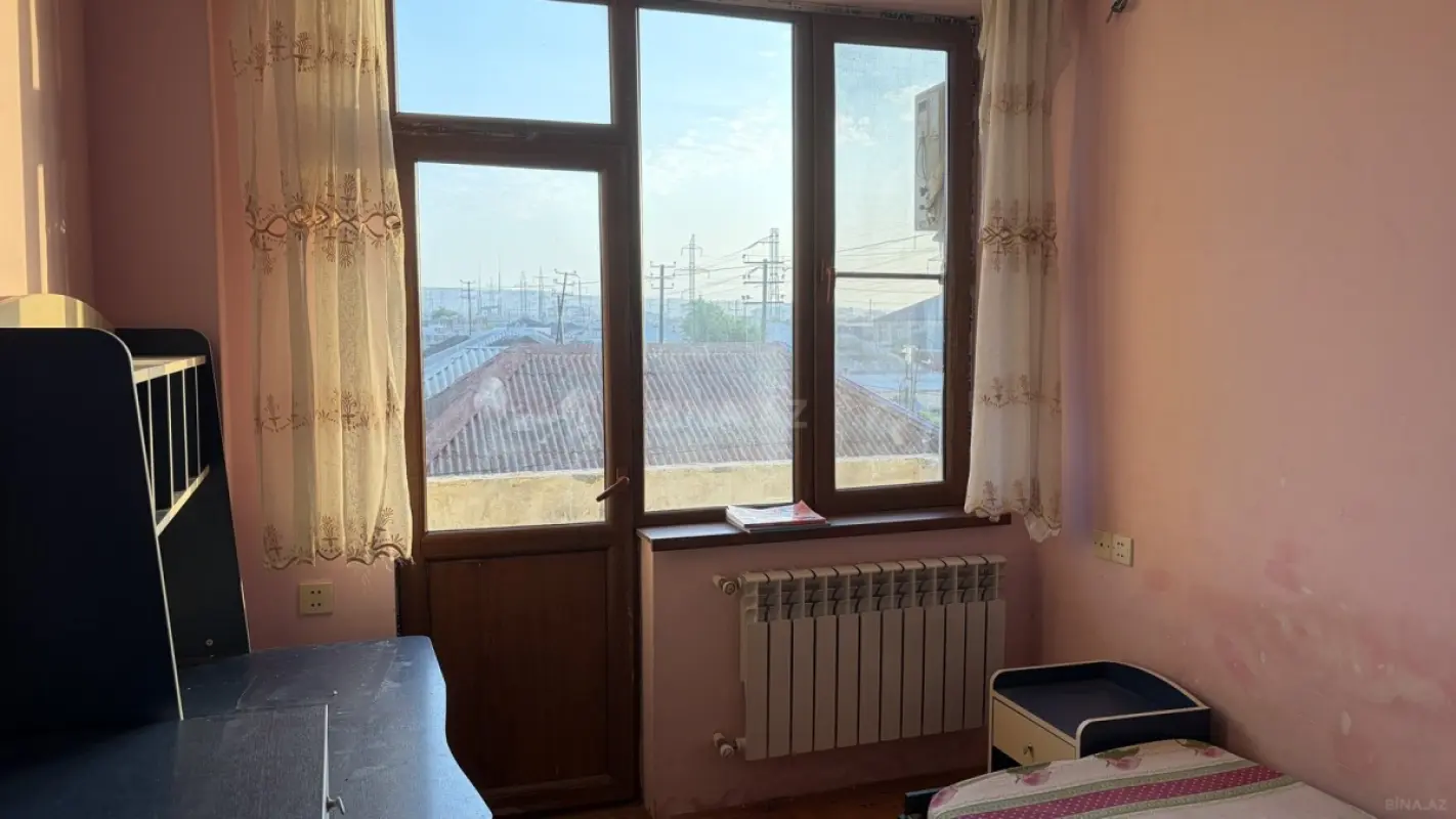Satılır 2 otaqlı mənzil 68 m²