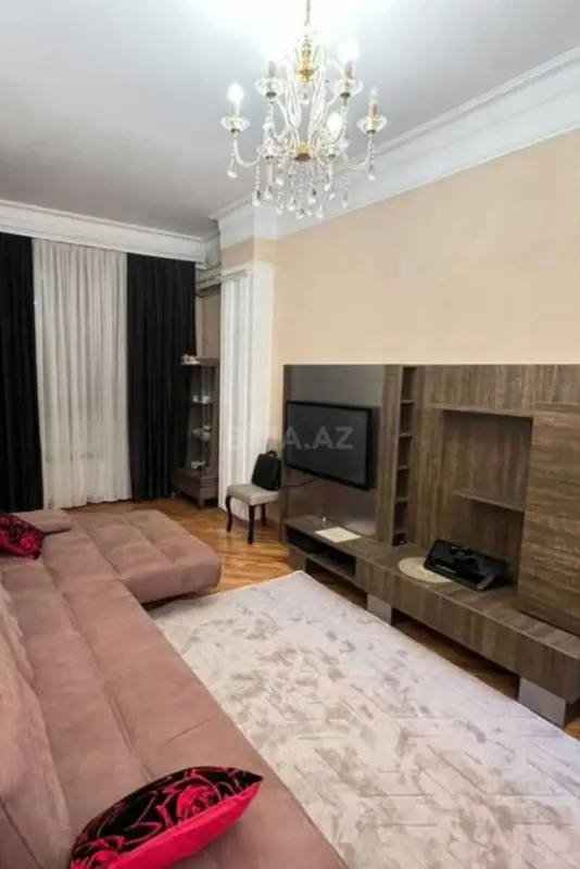 Kirayə verilir 2 otaqlı mənzil 75 m²