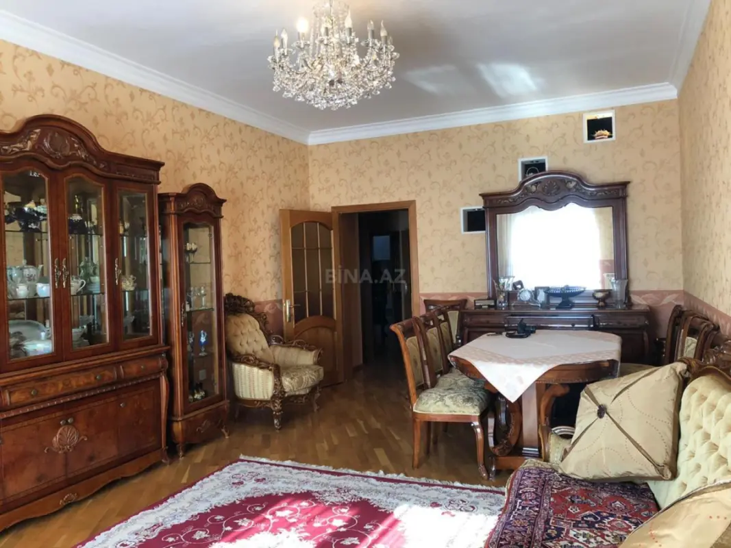 Kirayə verilir 3 otaqlı mənzil 110 m²