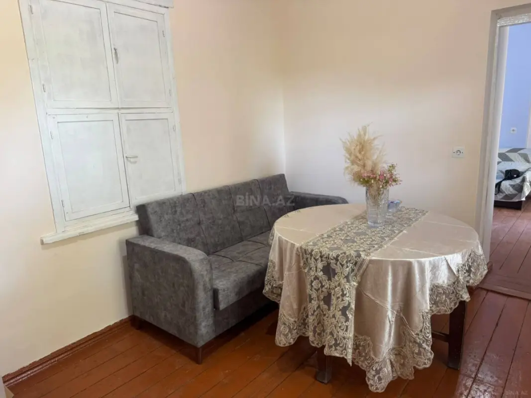 Kirayə verilir 3 otaqlı həyət evi 42 m²