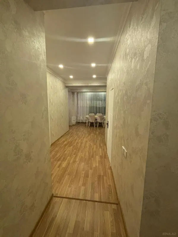 Kirayə verilir 2 otaqlı mənzil 85 m²