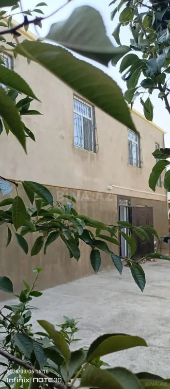Satılır 7 otaqlı həyət evi 240 m²