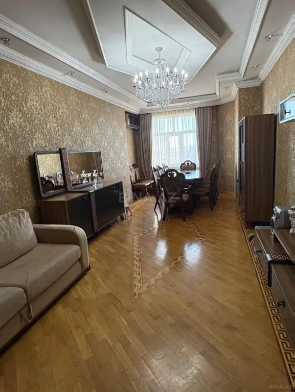 Kirayə verilir 2 otaqlı mənzil 90 m²