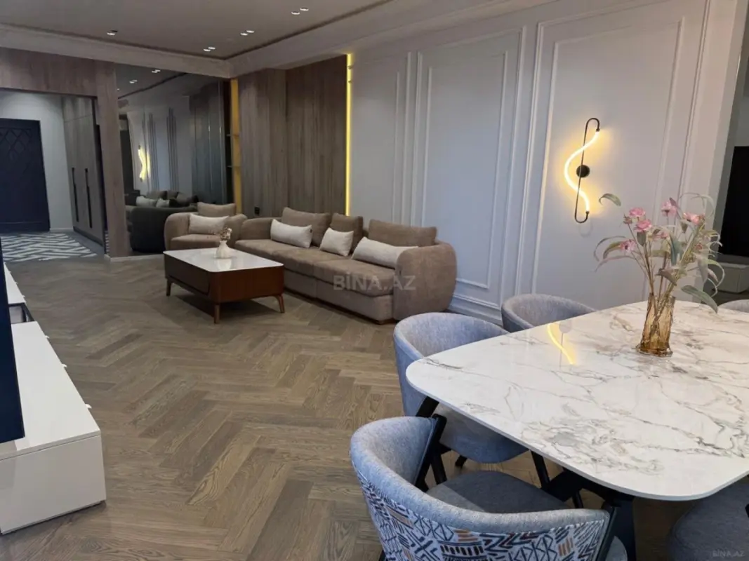 Kirayə verilir 2 otaqlı mənzil 76 m²
