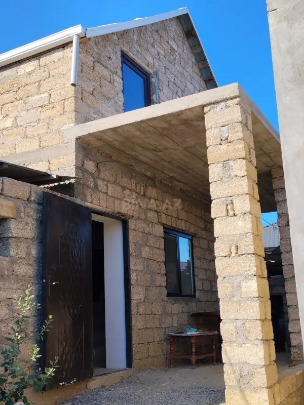 Satılır 4 otaqlı həyət evi 150 m²