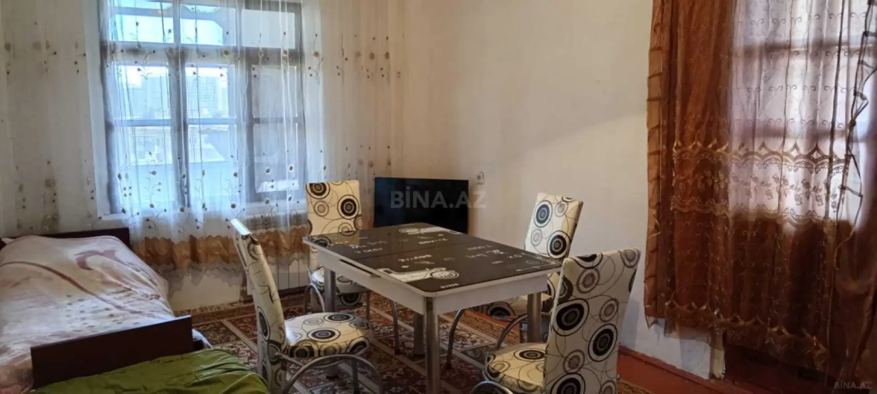 Kirayə verilir 2 otaqlı mənzil 65 m²