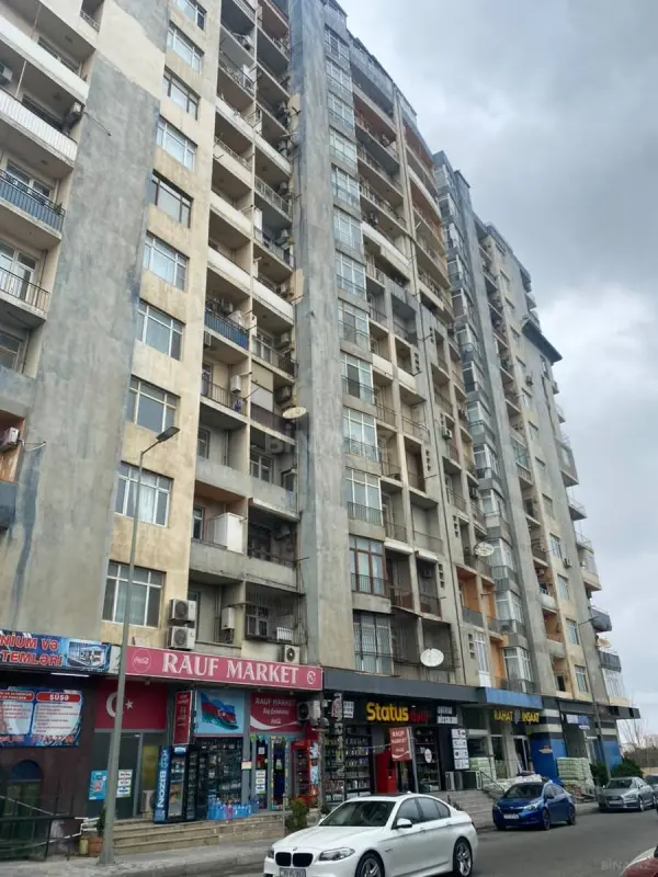 Satılır 3 otaqlı mənzil 124 m²