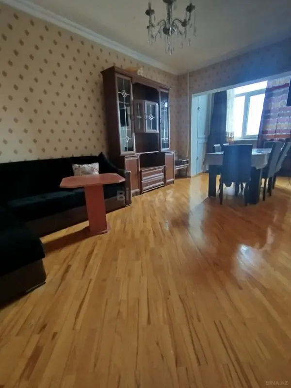 Satılır 2 otaqlı mənzil 67 m²