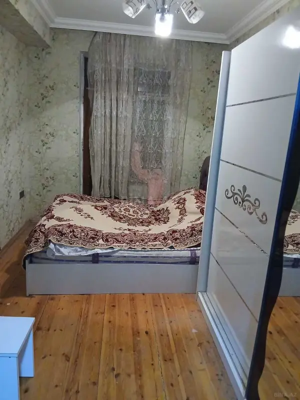 Satılır 2 otaqlı mənzil 70 m²