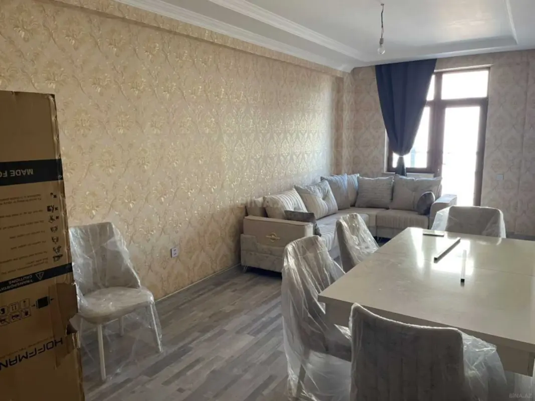 Kirayə verilir 2 otaqlı mənzil 84 m²