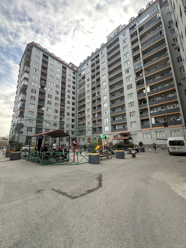 Satılır 3 otaqlı mənzil 86 m²