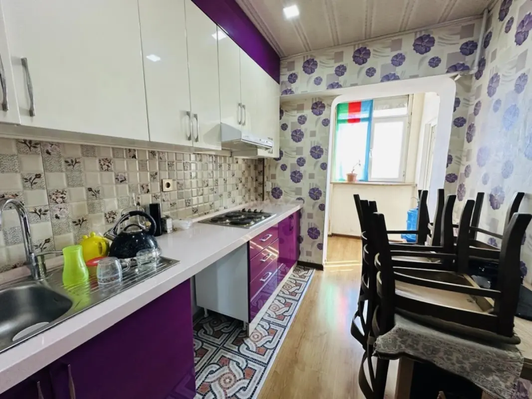 Satılır 2 otaqlı mənzil 72 m²