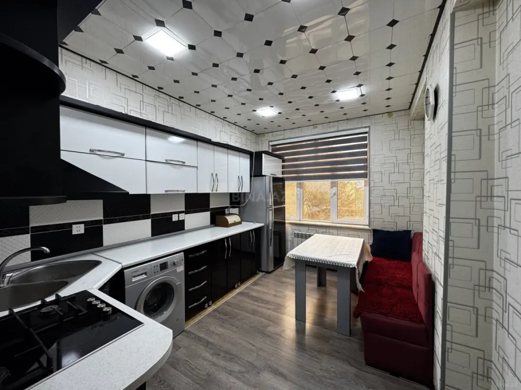 Satılır 2 otaqlı mənzil 86 m²