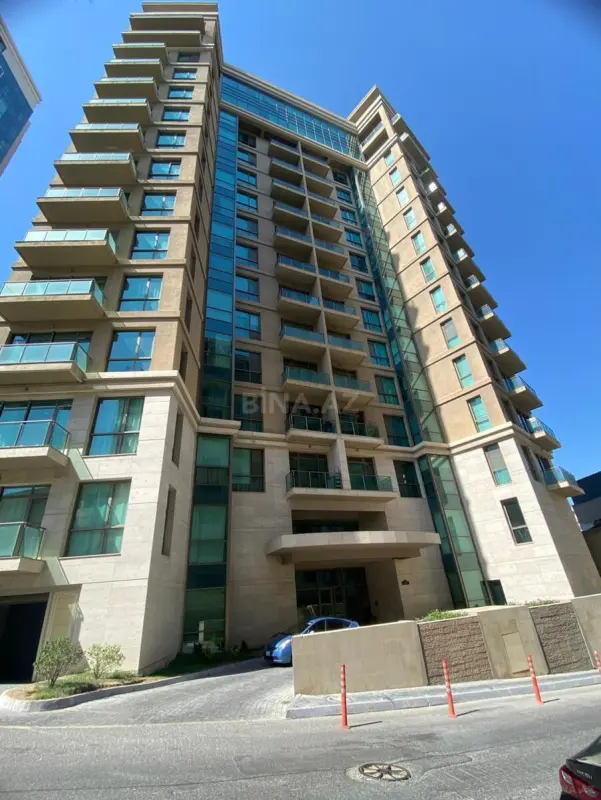 Kirayə verilir 5 otaqlı mənzil 190 m²
