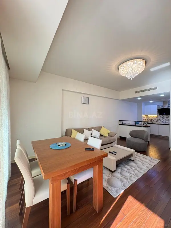 Kirayə verilir 2 otaqlı mənzil 89 m²