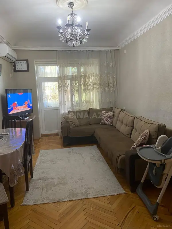 Satılır 4 otaqlı mənzil 85 m²