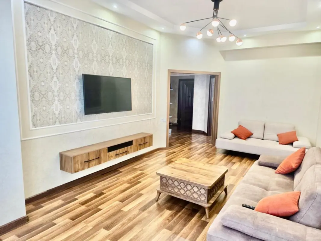 Satılır 3 otaqlı mənzil 85 m²