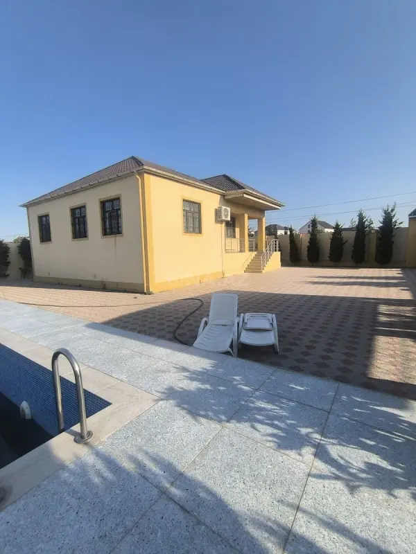 Satılır 3 otaqlı həyət evi 150 m²