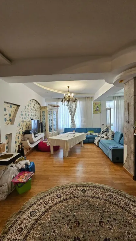 Satılır 3 otaqlı mənzil 120 m²