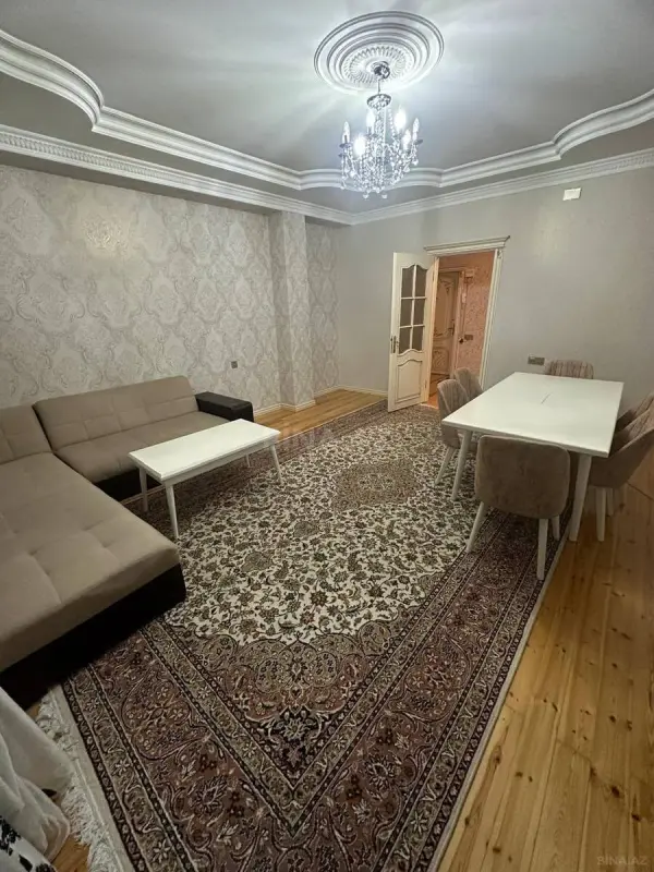 Satılır 3 otaqlı mənzil 105 m²