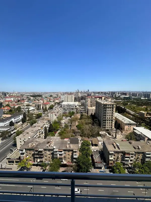Satılır 3 otaqlı mənzil 120 m²