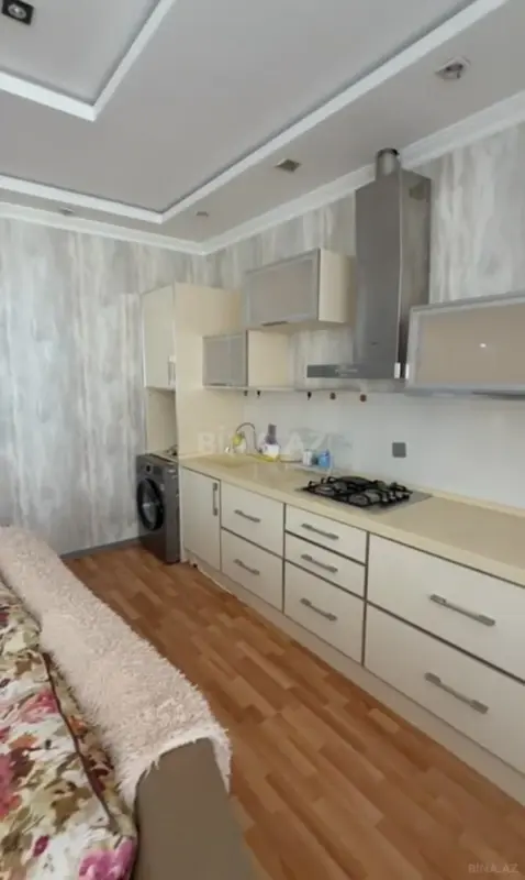 Kirayə verilir 2 otaqlı mənzil 100 m²