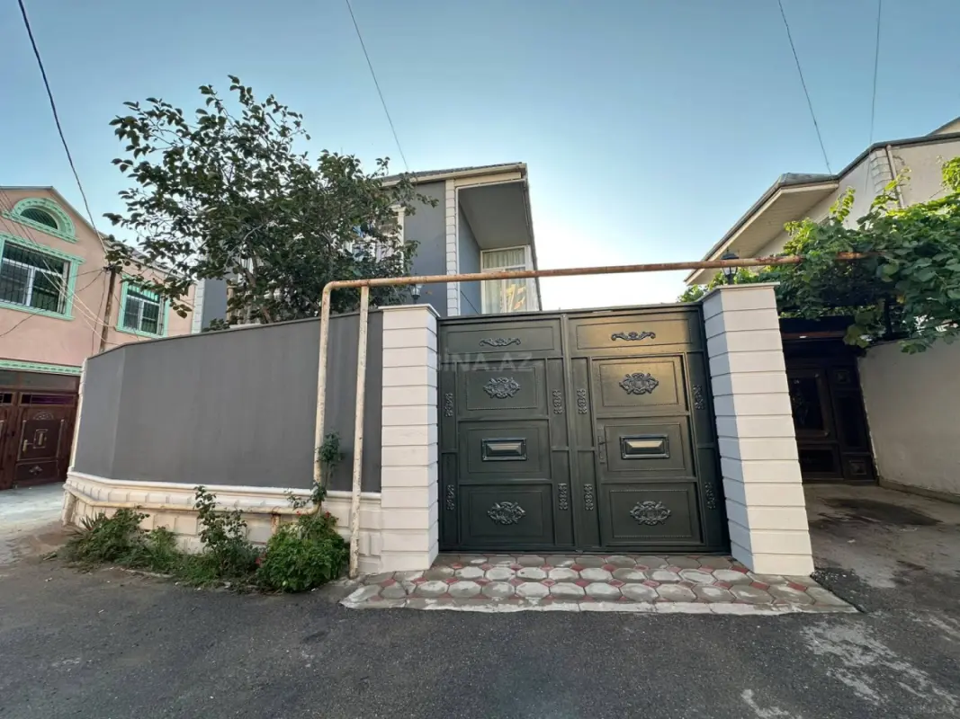 Satılır 4 otaqlı həyət evi 160 m²