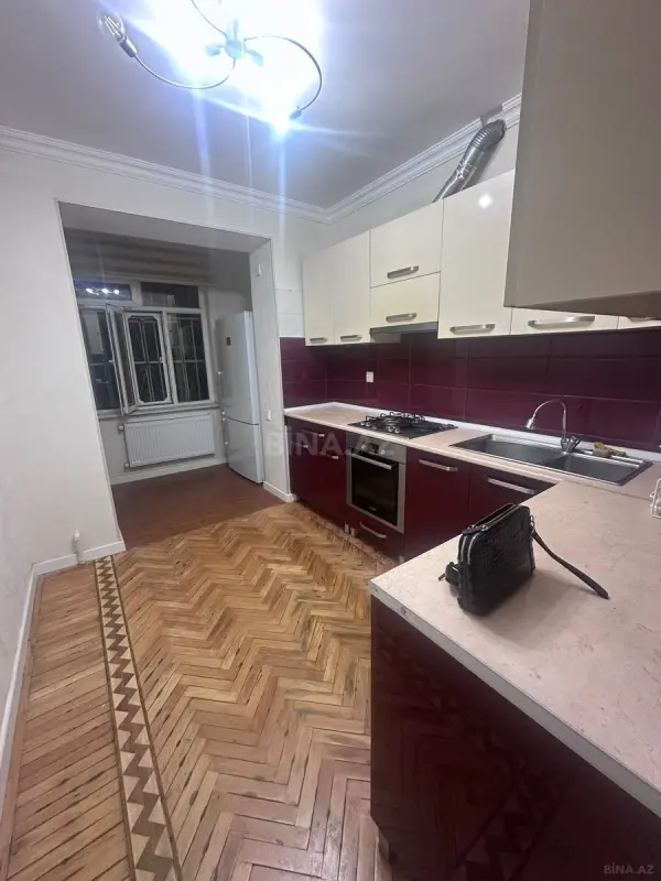Kirayə verilir 2 otaqlı mənzil 55 m²