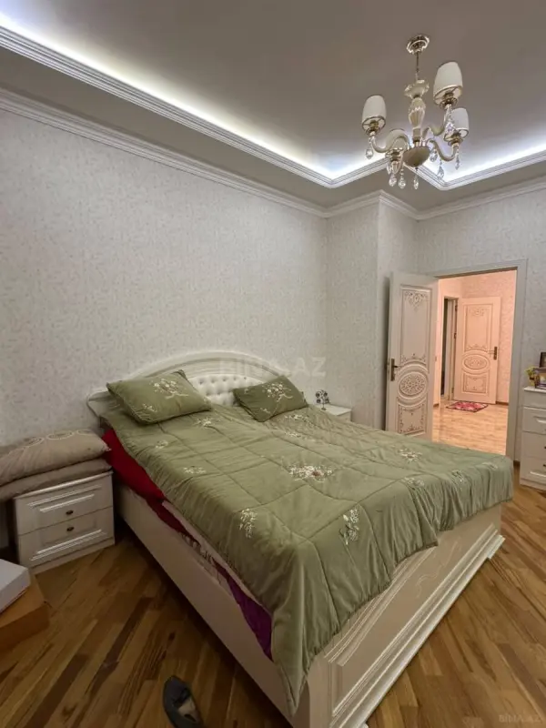Kirayə verilir 2 otaqlı mənzil 86 m²