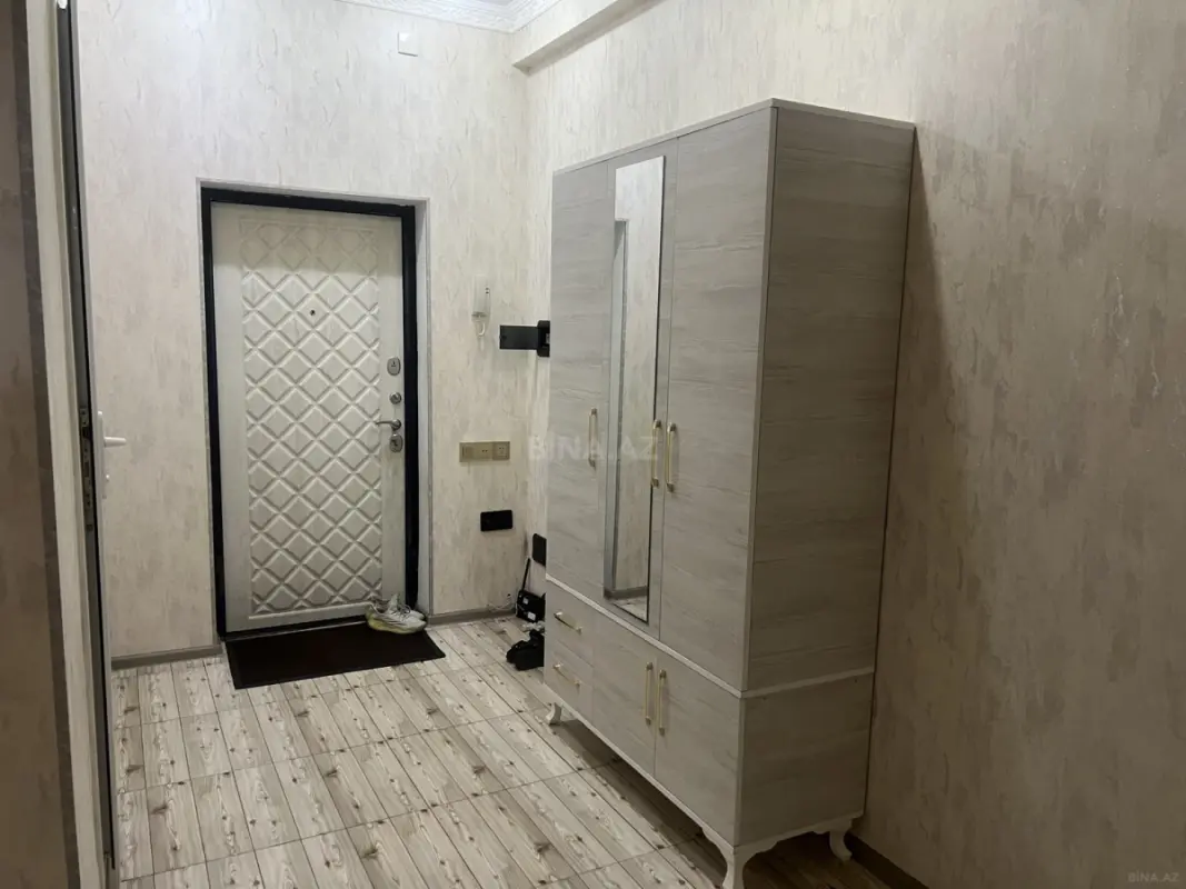 Kirayə verilir 2 otaqlı mənzil 69 m²