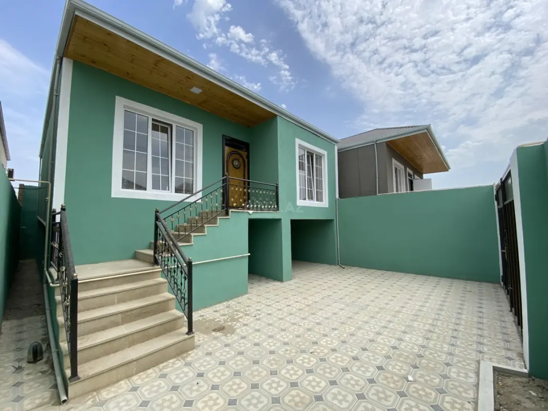 Satılır 3 otaqlı həyət evi 100 m²
