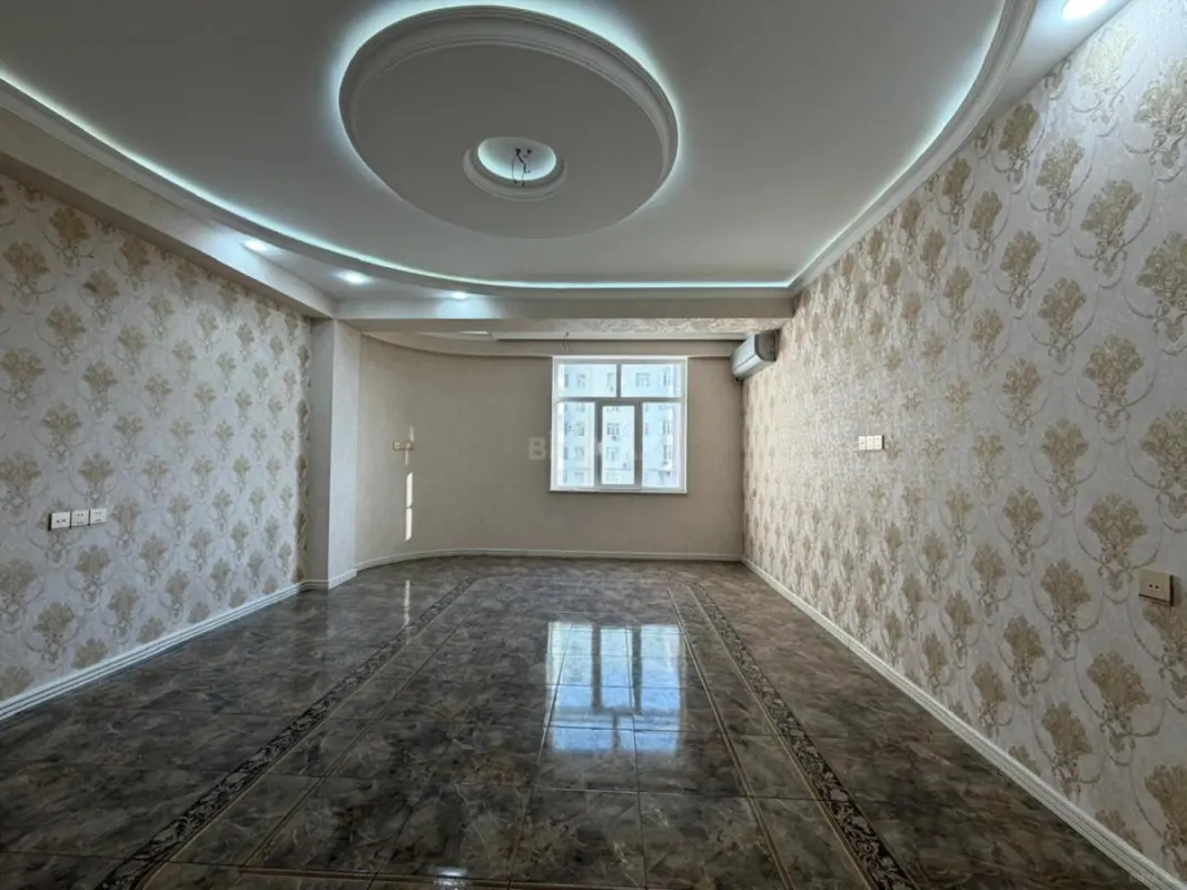 Satılır 3 otaqlı mənzil 140 m²