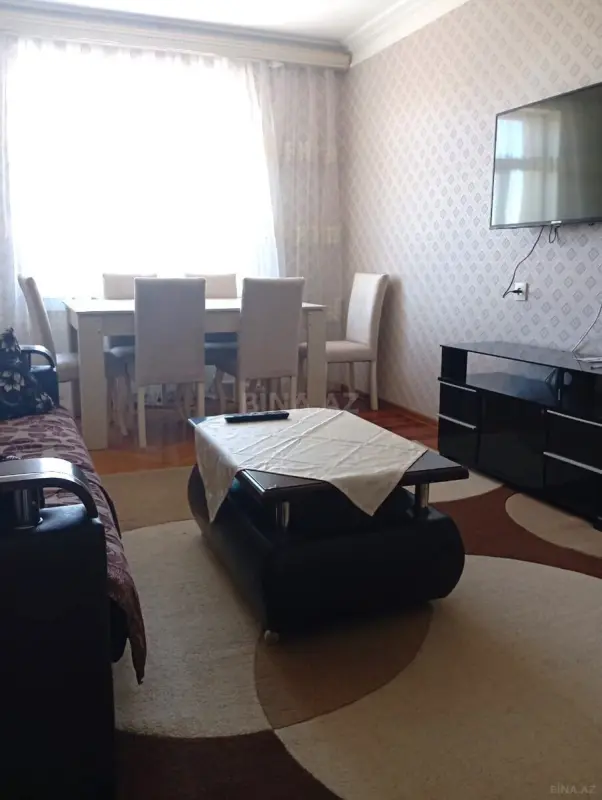 Kirayə verilir 2 otaqlı mənzil 65 m²