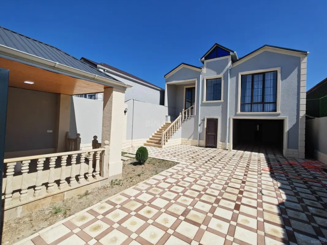 Satılır 4 otaqlı həyət evi 140 m²