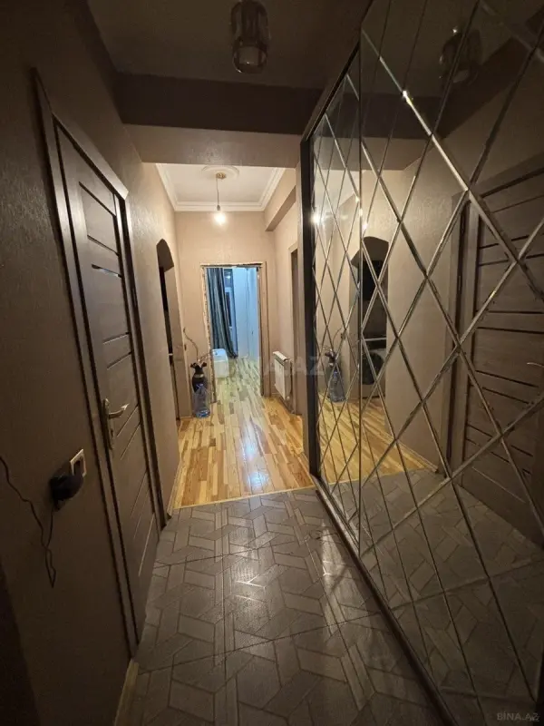 Kirayə verilir 2 otaqlı mənzil 65 m²
