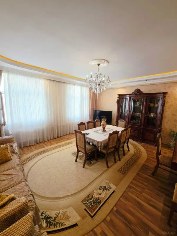 Satılır 3 otaqlı mənzil 104 m²