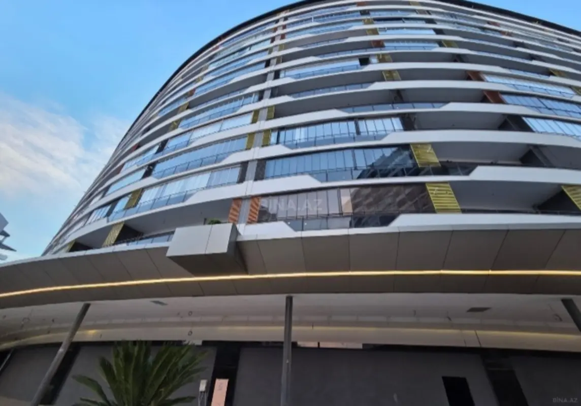 Satılır 3 otaqlı mənzil 110 m²