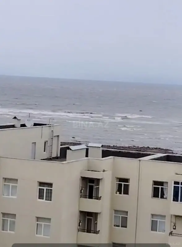 Satılır 4 otaqlı mənzil 110 m²