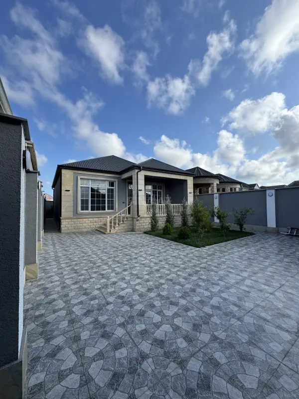 Satılır 4 otaqlı həyət evi 145 m²