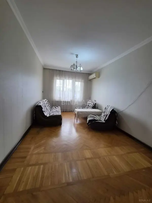 Satılır 4 otaqlı mənzil 100 m²