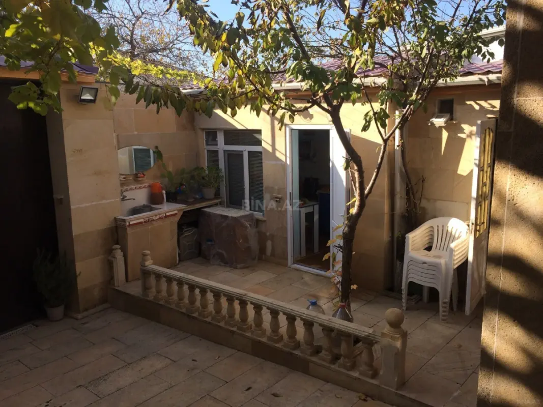 Satılır 4 otaqlı həyət evi 130 m²
