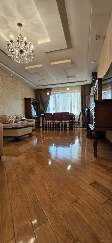Satılır 3 otaqlı mənzil 103 m²