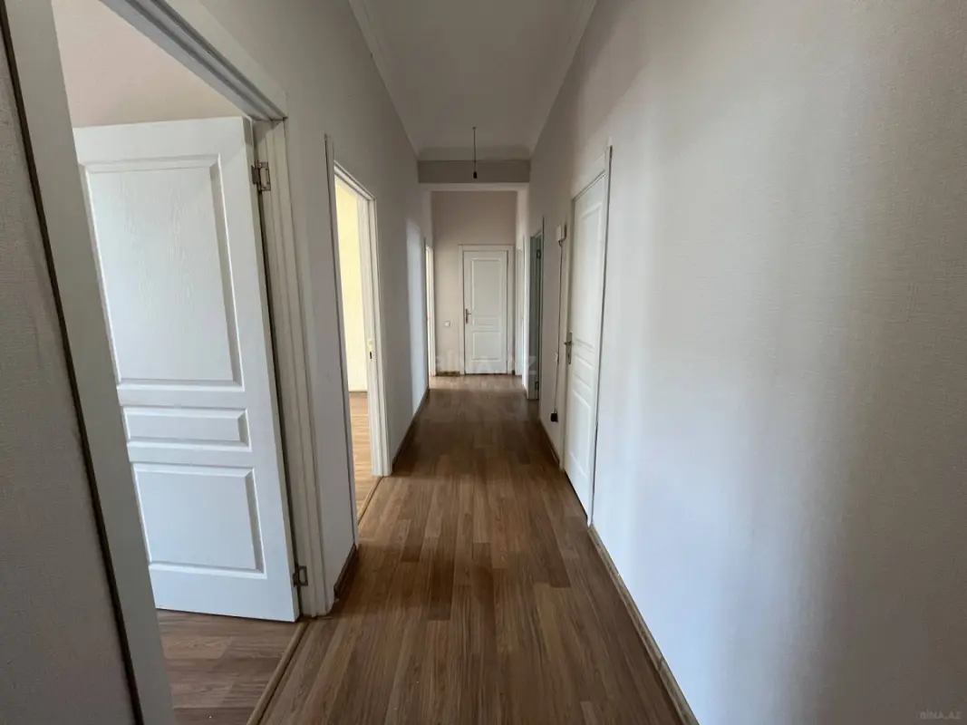 Satılır 4 otaqlı mənzil 100 m²