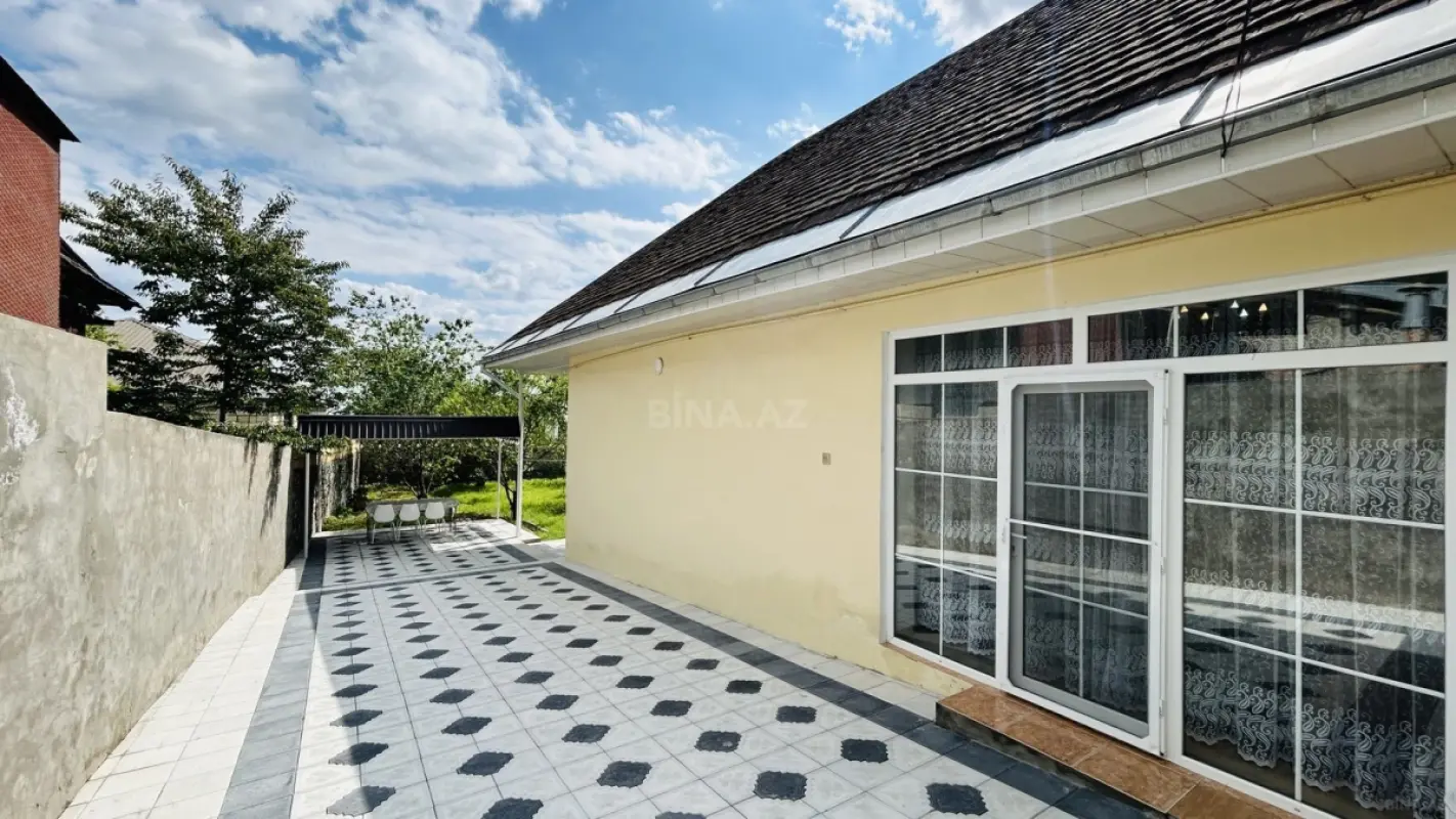 Kirayə verilir 2 otaqlı həyət evi 80 m²