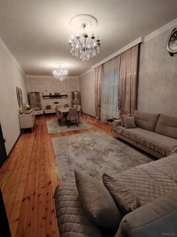 Satılır 6 otaqlı həyət evi 205 m²