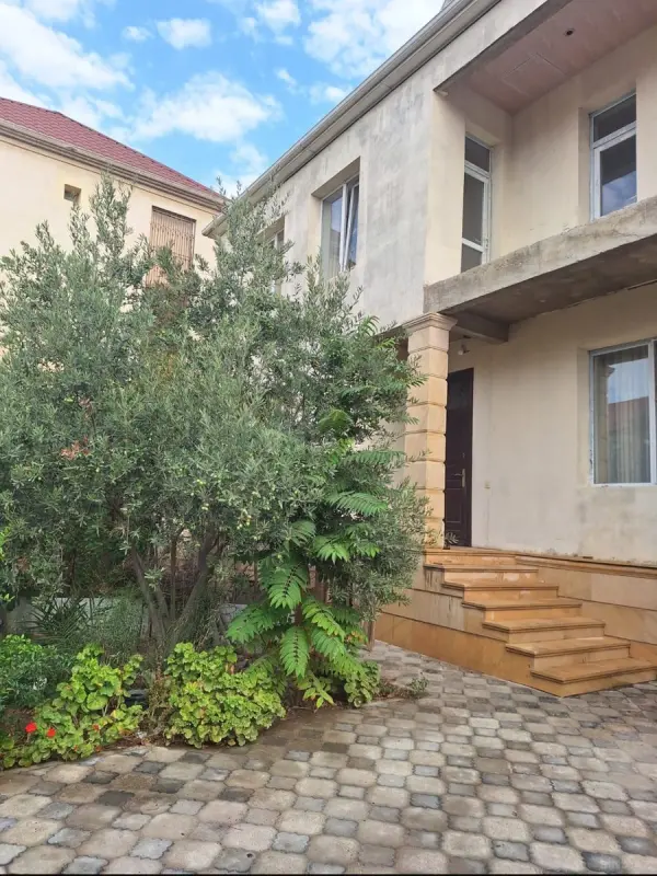 Kirayə verilir 2 otaqlı həyət evi 100 m²