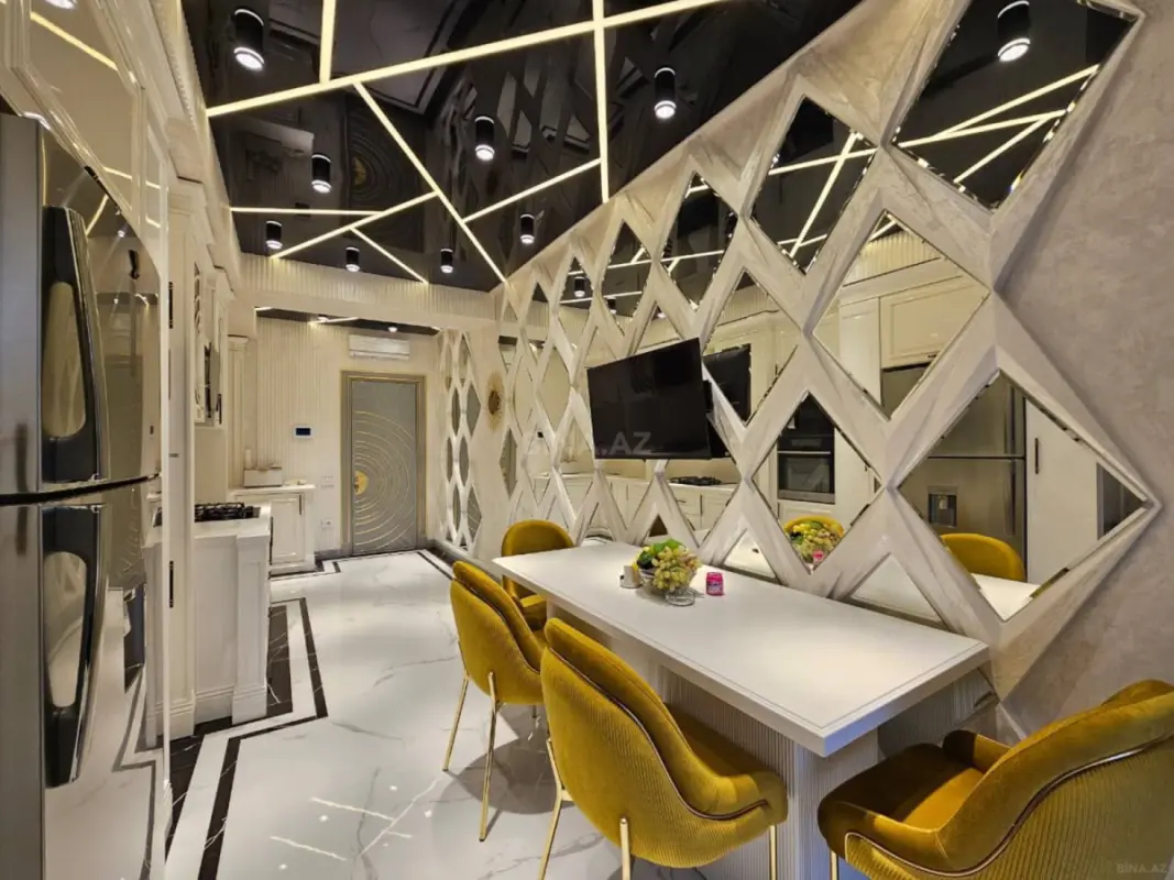 Satılır 4 otaqlı mənzil 186 m²
