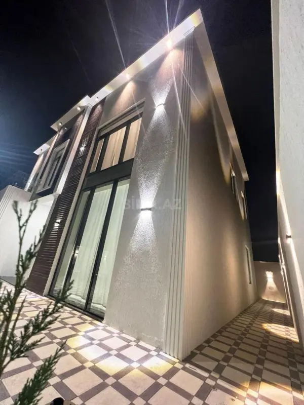Satılır 5 otaqlı həyət evi 320 m²