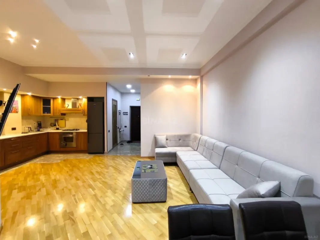 Kirayə verilir 2 otaqlı mənzil 65 m²